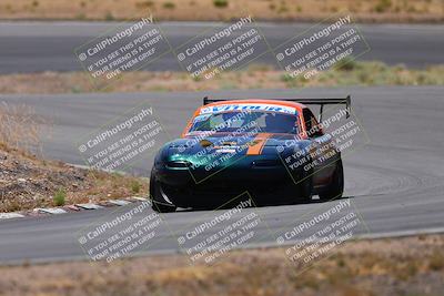 media/May-31-2025-CalClub SCCA (Sat) [[2c1a04e1ee]]/Qualifying/Group 2/Turn 4/